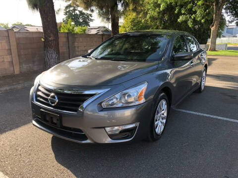 2015 Nissan Altima for sale at PERRYDEAN AERO in Sanger CA