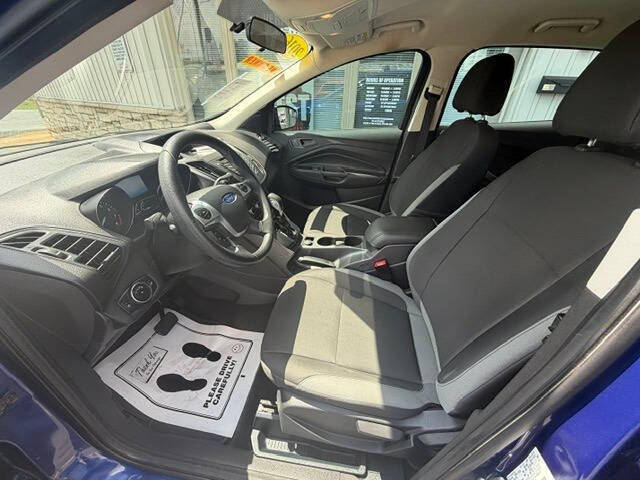2016 Ford Escape S