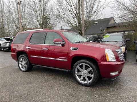 2010 Cadillac Escalade for sale at steve and sons auto sales in Happy Valley OR