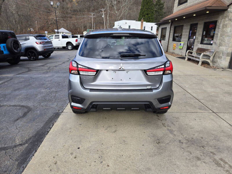 2020 Mitsubishi Outlander Sport SE photo 7