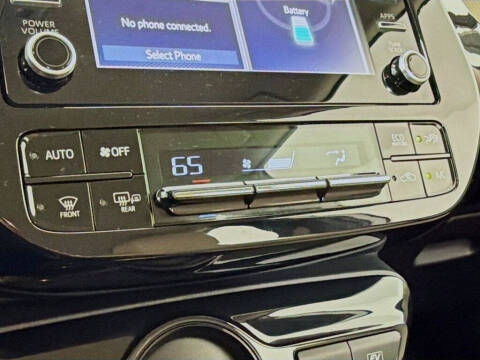 2020 Toyota Prius LE