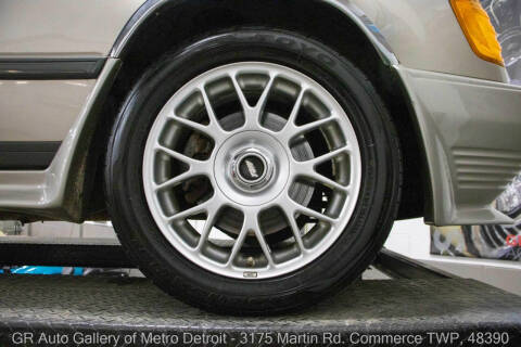 1986 Mercedes-Benz 230E