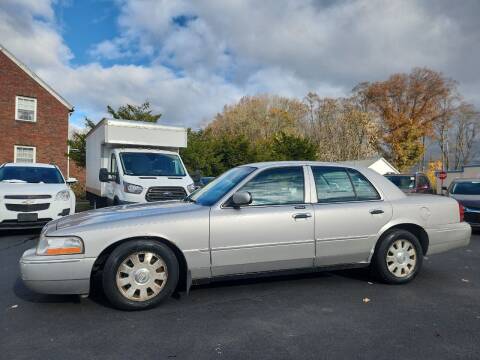 2005 Mercury Grand Marquis for sale at COLONIAL AUTO SALES in North Lima OH