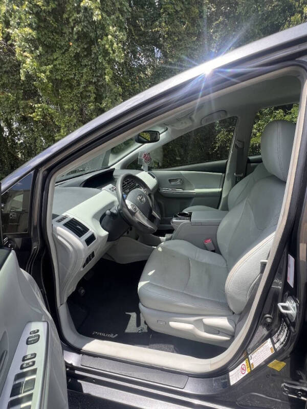 2012 Toyota Prius v Three