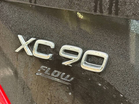 2016 Volvo XC90 T5 Momentum