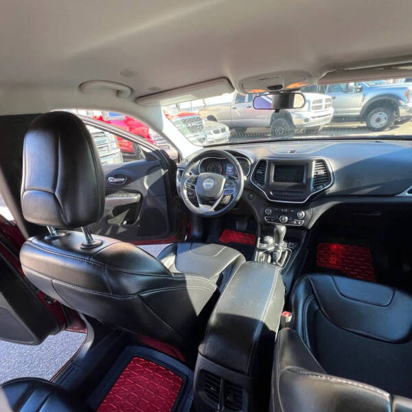 2019 Jeep Cherokee Latitude Plus