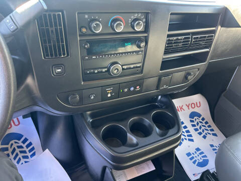 2022 Chevrolet Express 2500