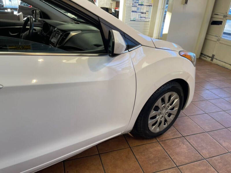 2017 Hyundai Elantra GT