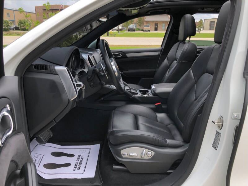 2013 Porsche Cayenne GTS