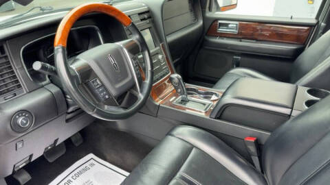 2017 Lincoln Navigator Select