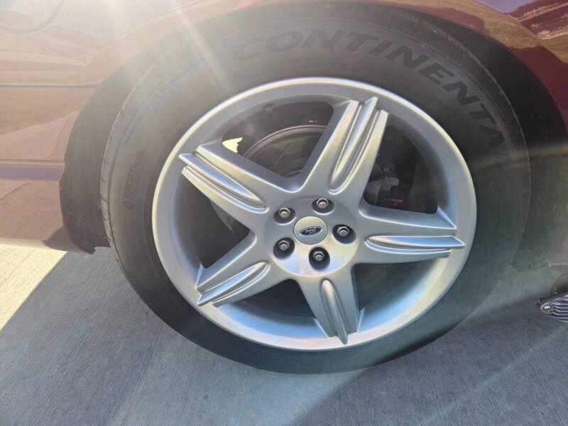 2004 Ford Thunderbird Deluxe