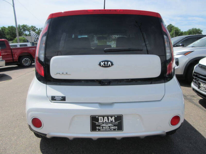 2017 Kia Soul +
