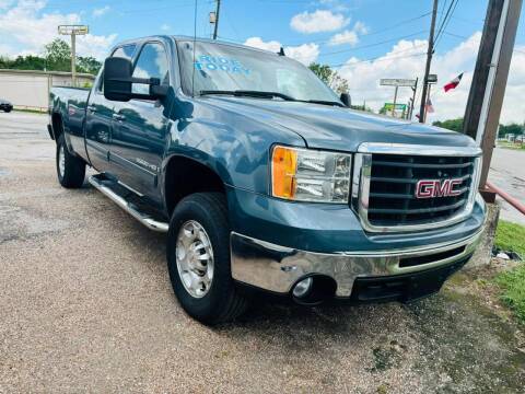 2007 GMC Sierra 2500HD for sale at CE Auto Sales in Baytown TX
