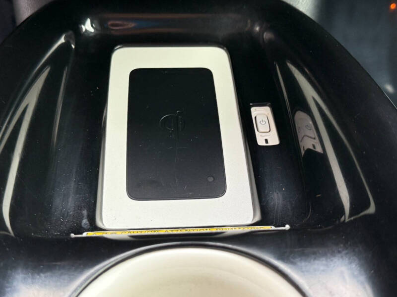 2017 Toyota Prius Three Touring