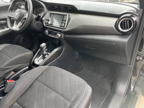 2020 Nissan Kicks SV