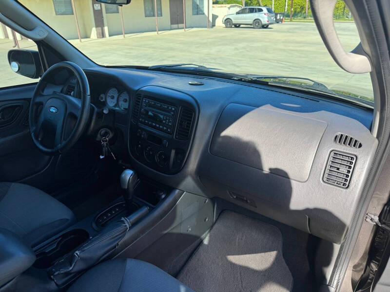 2007 Ford Escape XLS