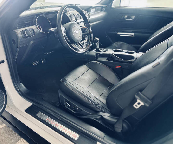 2016 Ford Mustang EcoBoost Premium