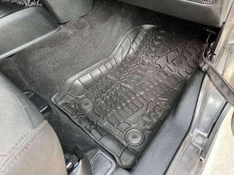 2017 Jeep Wrangler Willys Wheeler