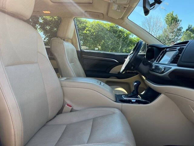 2016 Toyota Highlander