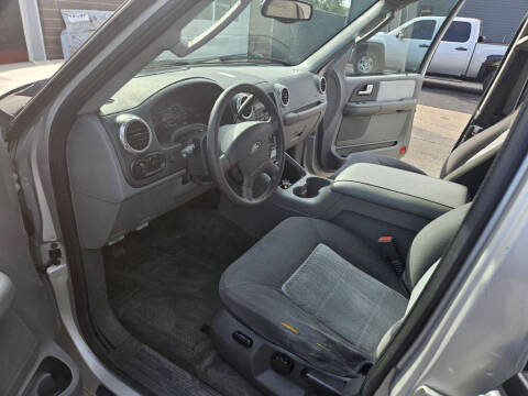 2004 Ford Expedition XLT