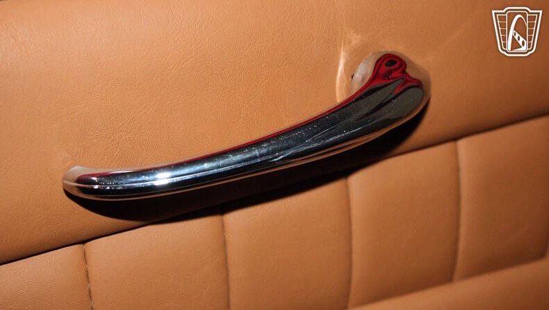 1948 Ford Deluxe