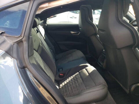 2022 Audi e-tron GT quattro Premium Plus