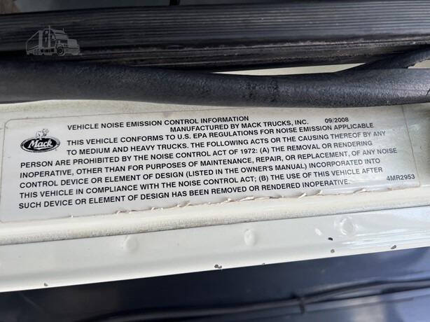 2009 Mack Pinnacle