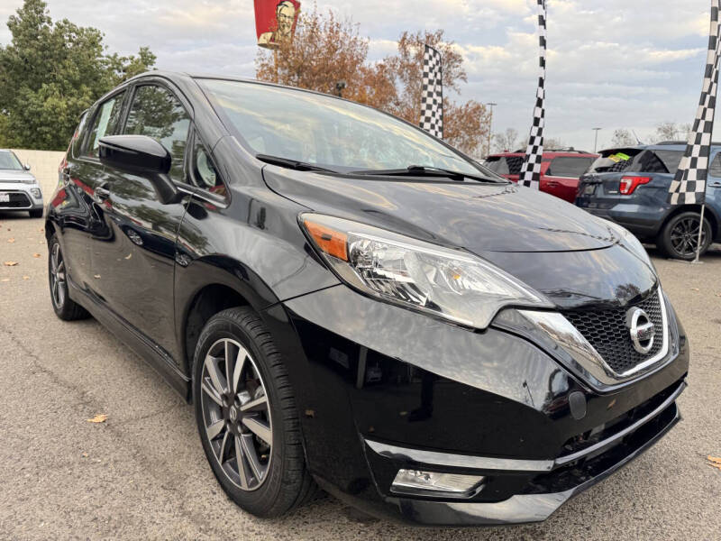 2018 Nissan Versa Note SR's photo