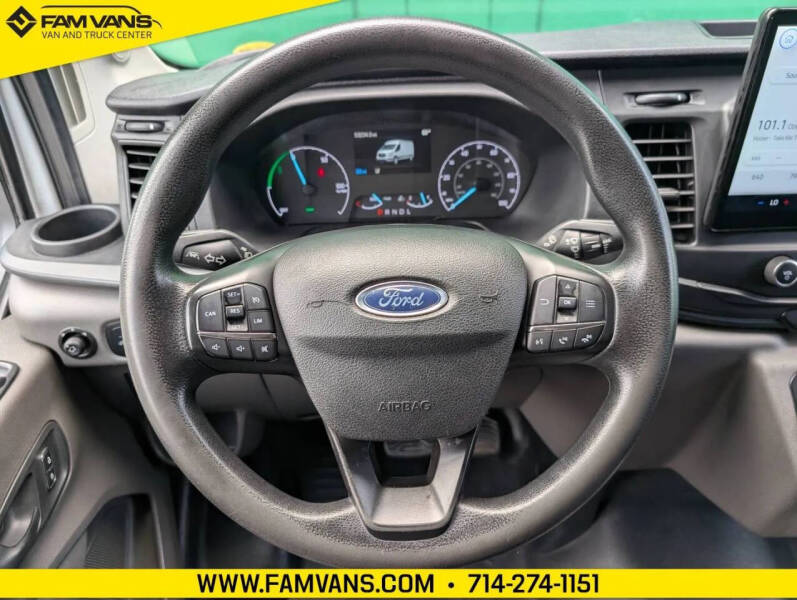 2022 Ford E-Transit 350