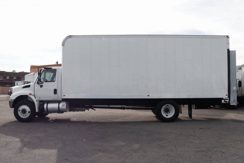 2019 International DuraStar 4300