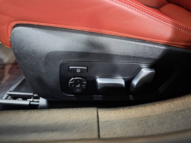 2023 BMW M8 Competition