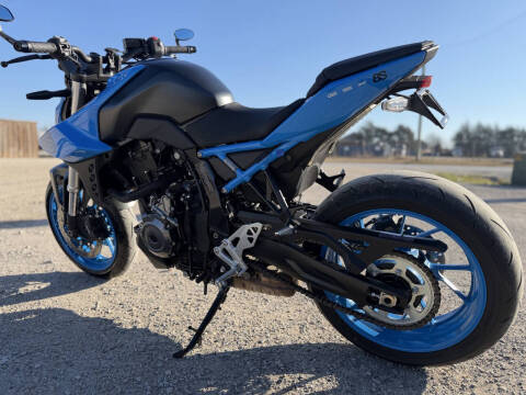 2023 Suzuki GSX-8S