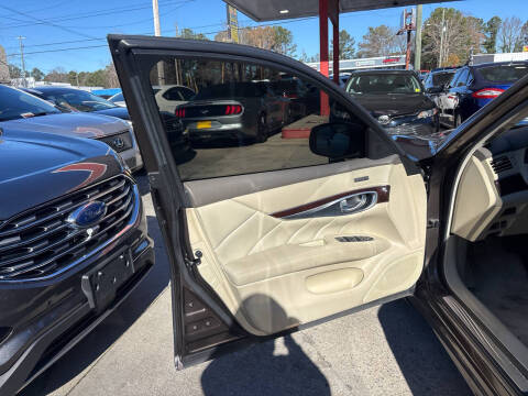 2016 Infiniti Q70 Hybrid