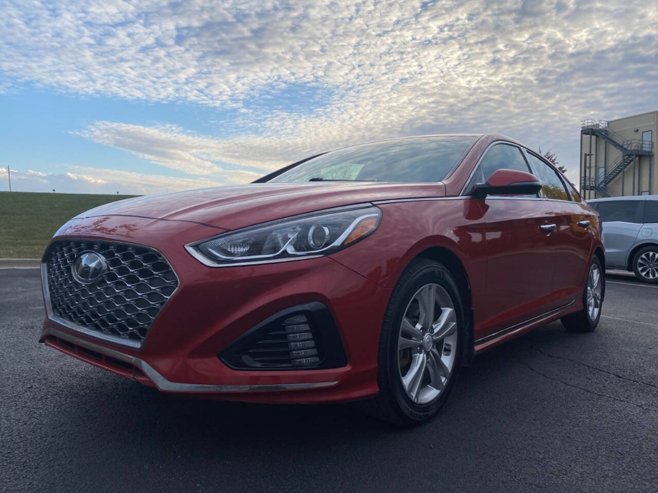 2019 Hyundai SONATA for sale at Ideal Cars LLC in Skokie, IL