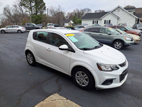 2019 Chevrolet Sonic for sale at Rob Co Automotive LLC in Springfield TN