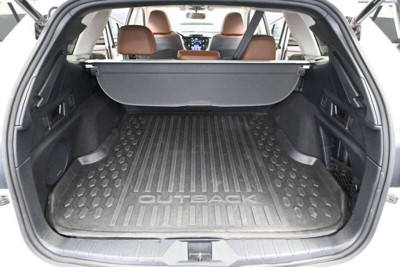 2022 Subaru Outback Touring XT