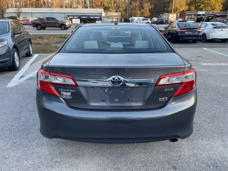 2014 Toyota Camry Hybrid XLE
