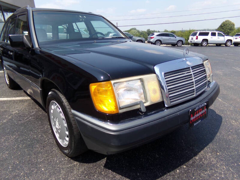 1990 Mercedes-Benz 300-Class 300 TE