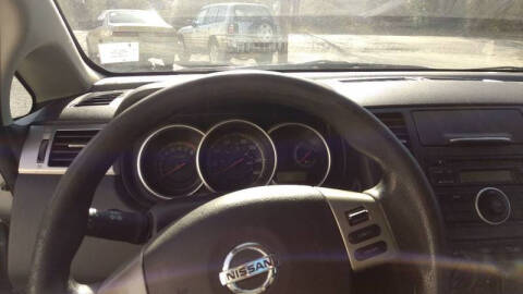 2010 Nissan Versa 1.8 S