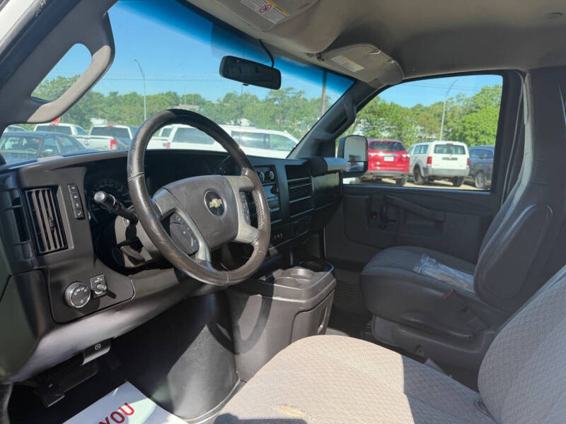 2017 Chevrolet Express 2500