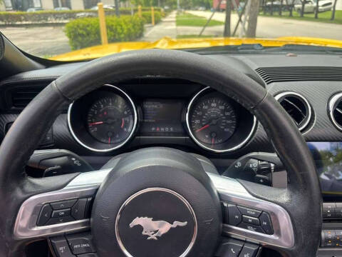 2016 Ford Mustang V6