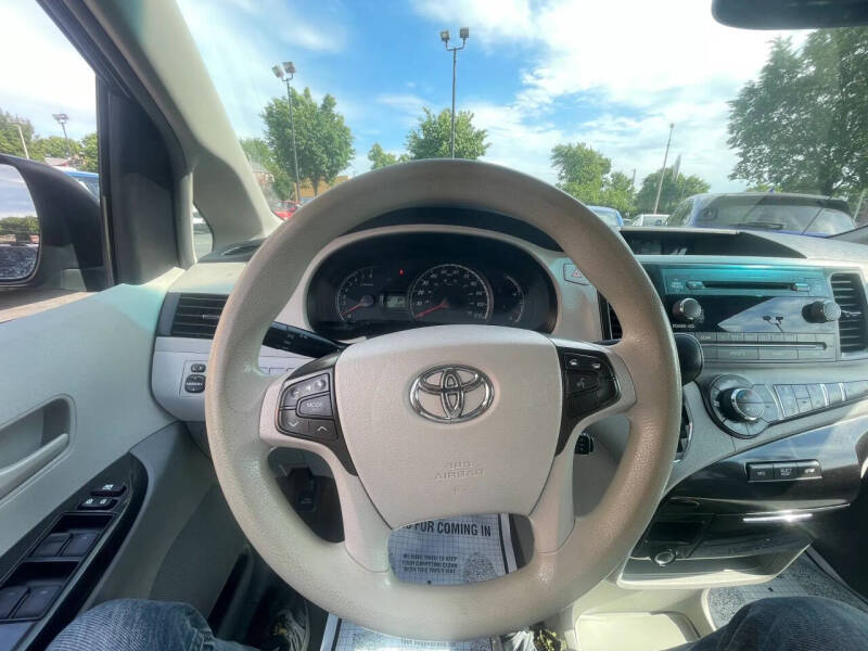 2014 Toyota Sienna