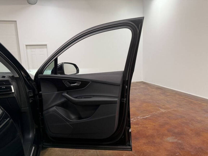 2023 Audi Q7 quattro Premium 45 TFSI