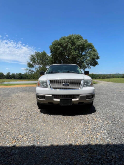 2003 Ford Expedition for sale at Cove Creek Motors LLC in Damascus, AR