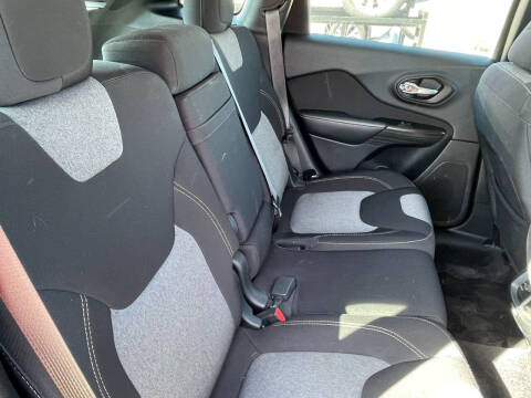 2016 Jeep Cherokee Sport Altitude