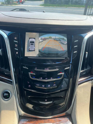 2015 Cadillac Escalade Luxury