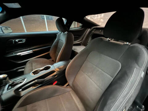 2015 Ford Mustang V6