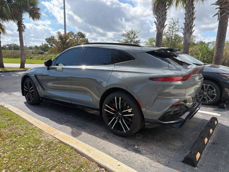 2024 Aston Martin DBX 707