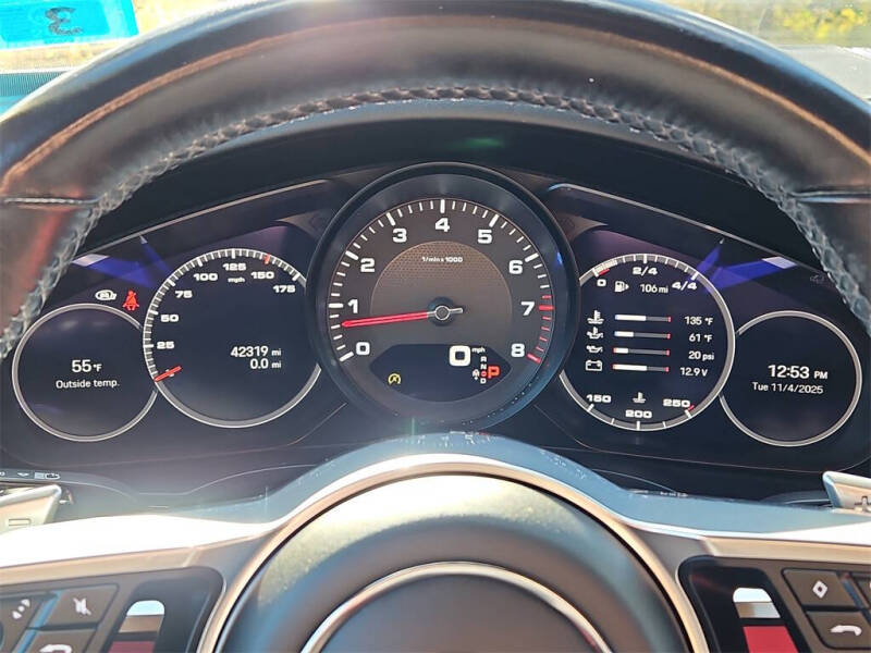 2022 Porsche Cayenne Platinum Edition