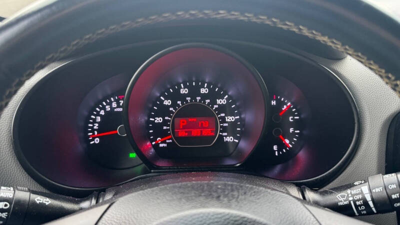 2014 Kia Soul +